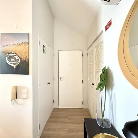 Marina View 4 By Homing