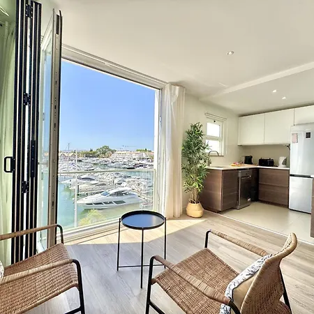 Marina View 4 By Homing *