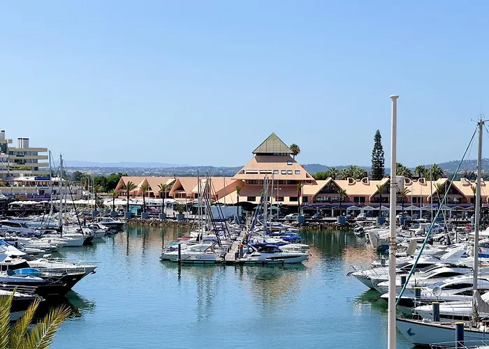 Marina View 4 By Homing * 维拉摩拉