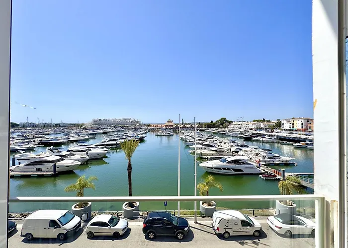 Marina View 4 By Homing 维拉摩拉