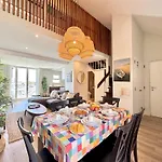 Marina View 4 By Homing *